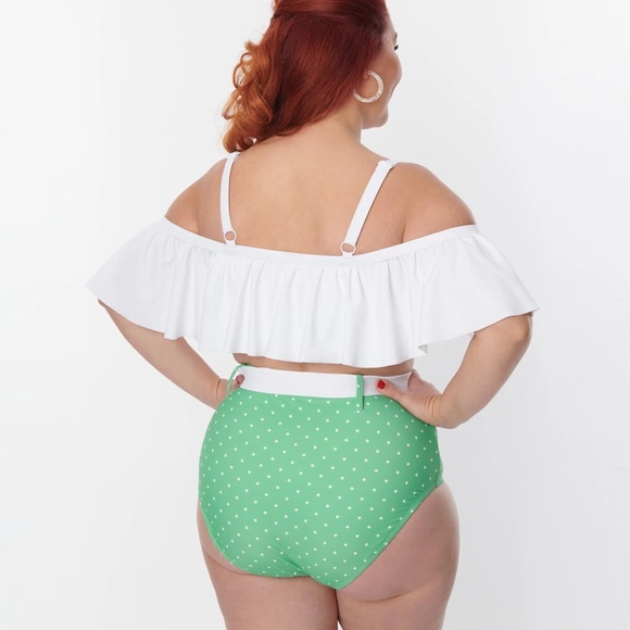 Unique Vintage Plus Size White Ruffle Swim Top Size 3X/20 - Picture 3 of 5